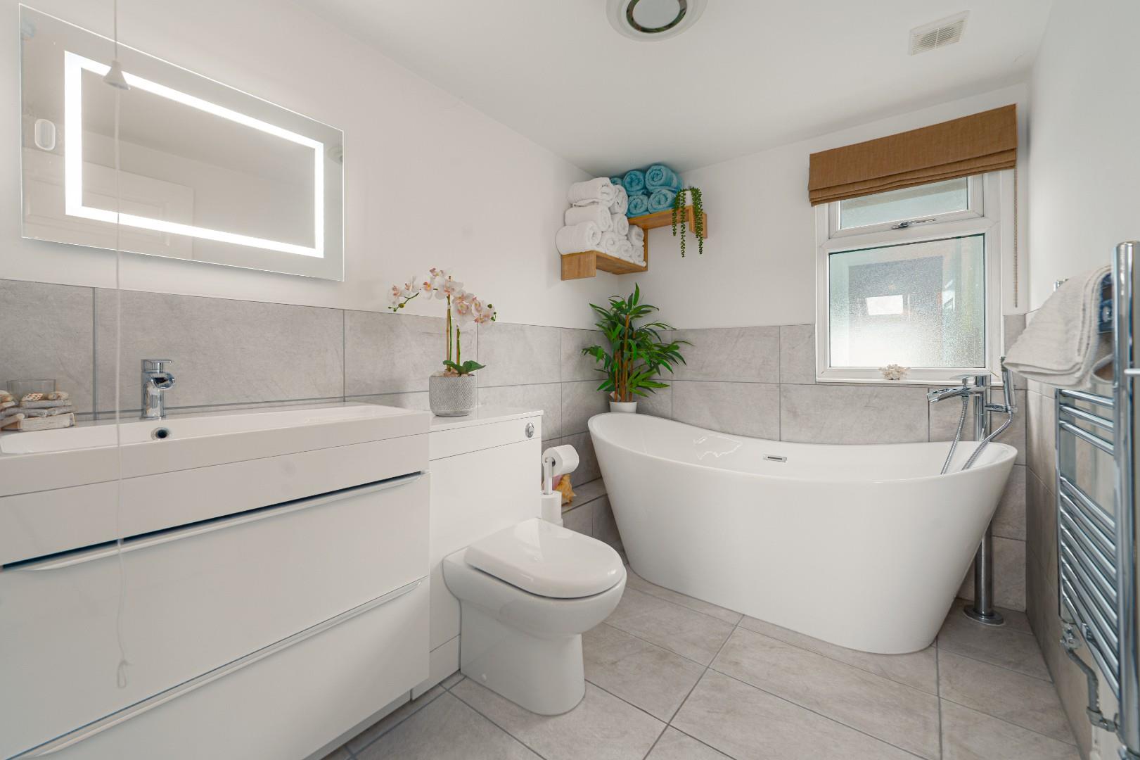 Bettws Road, Llangeinor, Bridgend County Borough, CF32 8PH